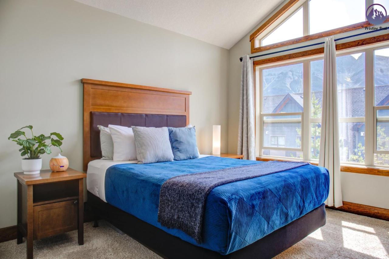 Fire Mountain Two Bedroom Condo Канмор Екстериор снимка